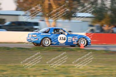 media/Jan-13-2024-CalClub SCCA (Sat) [[179f4822a7]]/Group 7/Sunset (Race)/